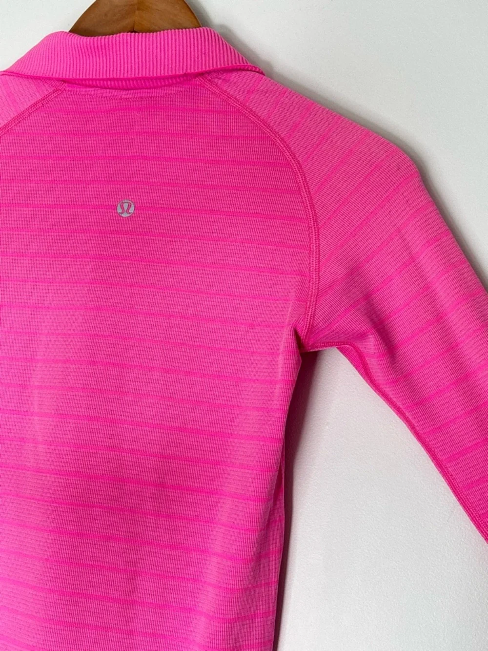 Lululemon Run: Swiftly Tech 1/2 Zip Heathered Raspberry Glo Light Size 4 Active